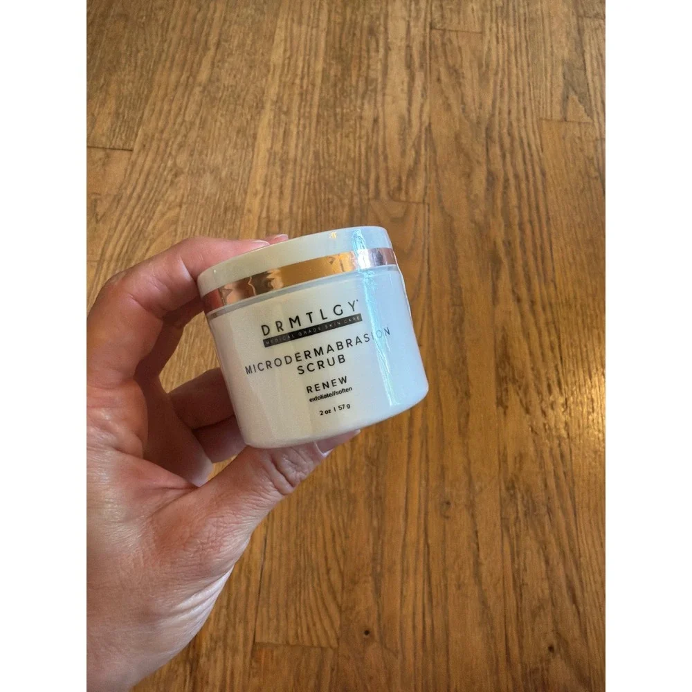 New Sealed DRMTLGY Microdermabrasion Scrub Renew Facial Exfoliator 2 oz 57 g